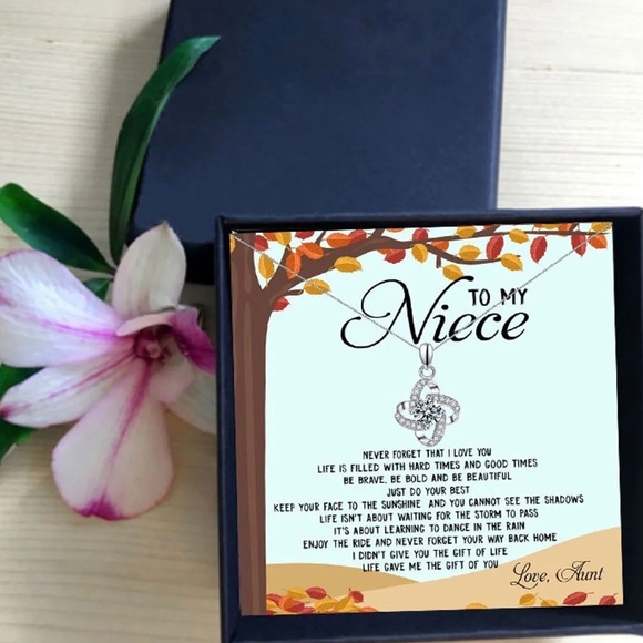 Love Cube Niece Necklace Silver - Picture 6 of 8